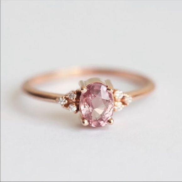 rose quartz ring,oval ring,simple vintage ring,simple stone ring,faceted pink ring,love ring,gold ring